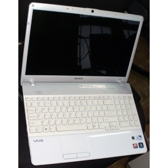 Ноутбук Sony Vaio VPCEB3E1R (Intel Pentium P6100 (2x2.0Ghz) /4096Mb DDR3 /320Gb /Radeon HD5470 /15.5" TFT 1366x768) - Щелково